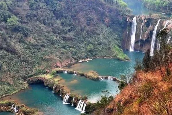 郧西九龙瀑风景