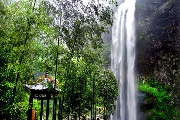 龙泉白云岩风景名胜区