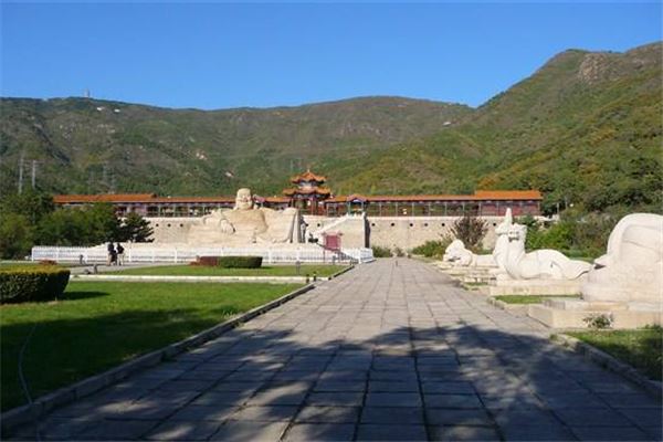 蟒山国家森林公园