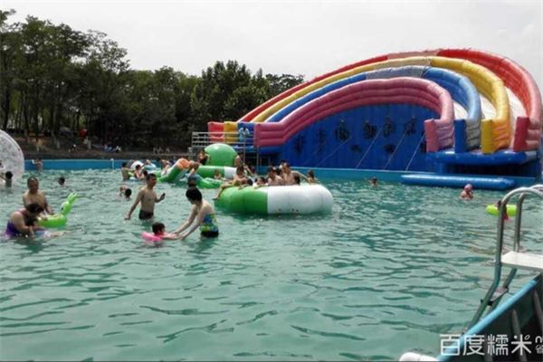 青龙湖水上游乐园