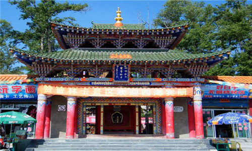 赞普林卡藏文化展览馆