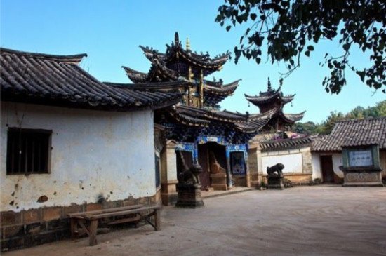 迁糯佛寺