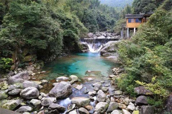 超然派生态旅游胜地