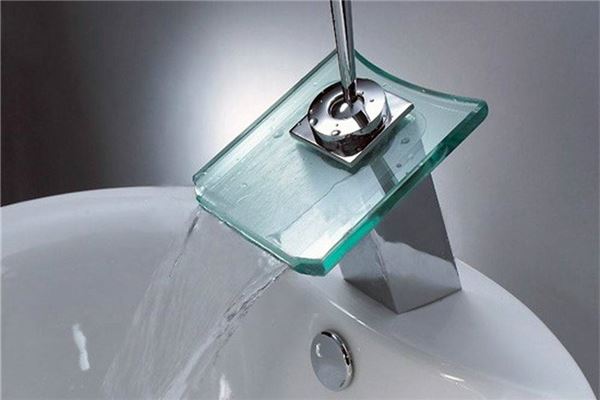 高吊水龙头瀑布风景区