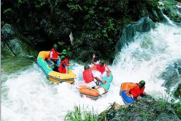 银盏黄龙峡漂流