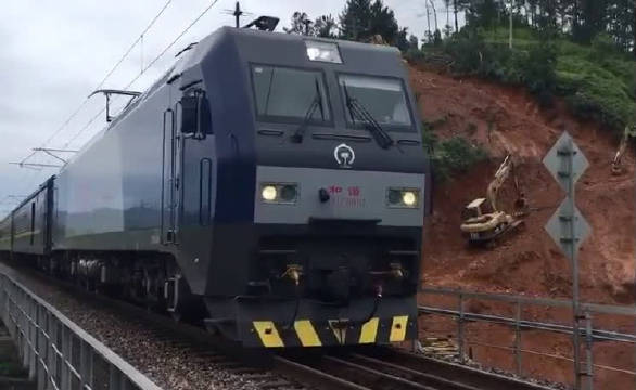 京九铁路第一高桥