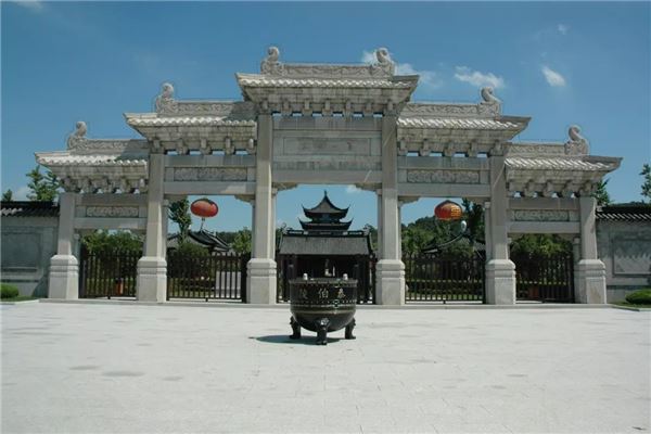 无锡梅村泰伯庙