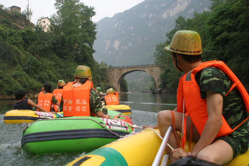 杨家溪军事漂流