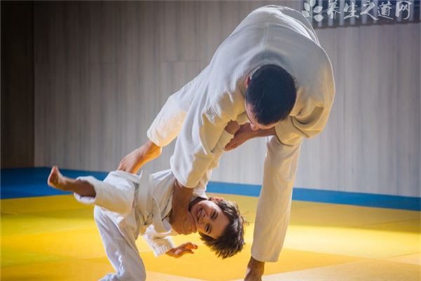 轩瑞温泉水上乐园