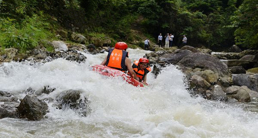 冷水峡谷漂流
