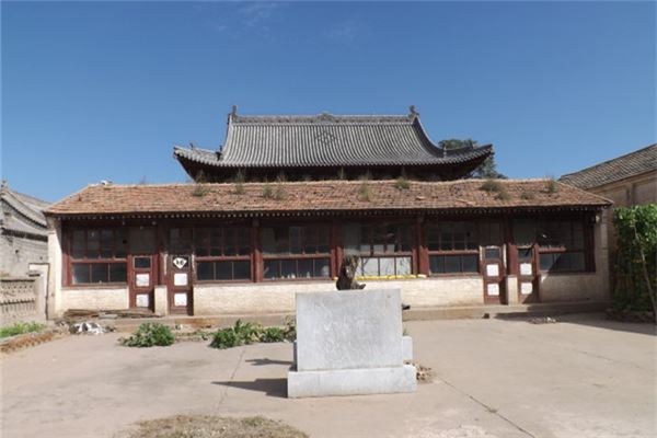 暖泉华严寺